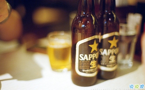 心疼一個(gè)人的愛(ài)情說(shuō)說(shuō)帶圖片 愛(ài)情總是讓人哭泣感到難過(guò)12