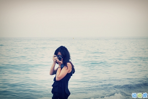 一個(gè)人有些孤獨(dú)的簡(jiǎn)單圖片說說 用一生時(shí)間與你話別12