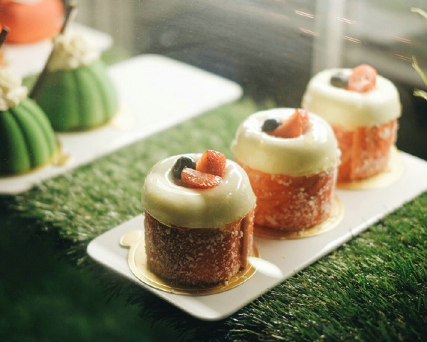 很搞笑的有意思的說說 長青春痘是因?yàn)榭蓯鄣矫芭?