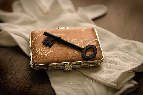 關(guān)于生活人生的超勵志圖片說說 幸福就是放大快樂幸運就是熬過不幸15