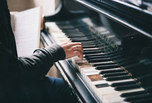 可以發(fā)朋友圈的關(guān)于他不愛(ài)我的單相思傷感說(shuō)說(shuō)1