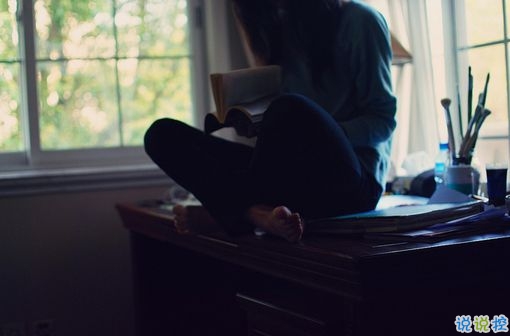 眼前人是心上人的關(guān)于感情的經(jīng)典句子 一句話觸動(dòng)你內(nèi)心的愛(ài)情句子大全1