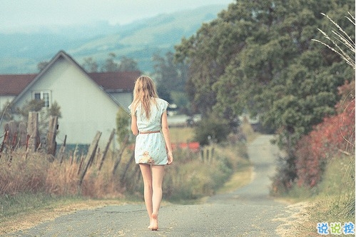 最新難過到心碎的傷感圖片說說 暗戀這場獨角戲9