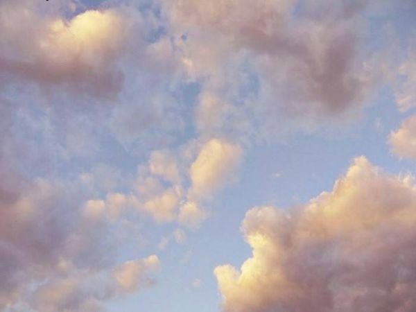 一瞬間戳中你淚點(diǎn)的傷感說說帶圖片2