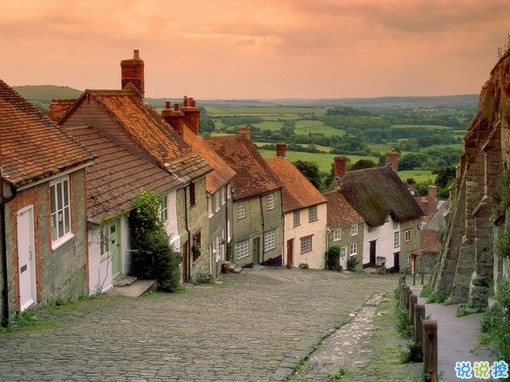 簡單一句話經(jīng)典說說人生哲言 前進(jìn)的腳步從未停止的人生經(jīng)典說說2