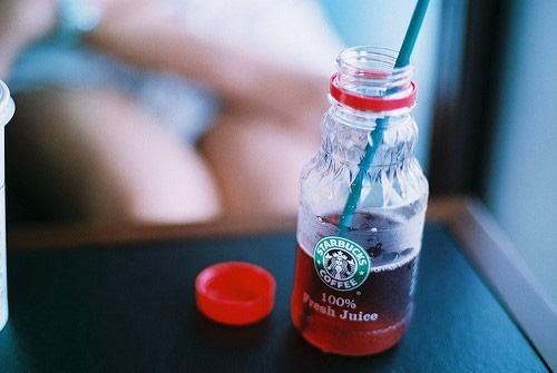 關(guān)于生活的有點(diǎn)傷感但很現(xiàn)實(shí)的圖片說(shuō)說(shuō) 哭也不會(huì)改變什么這個(gè)世界從來(lái)不會(huì)對(duì)任何人溫柔2