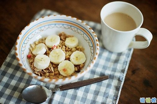 那些和青春夏天有關(guān)的唯美簡(jiǎn)單小清新圖片句子 陽(yáng)光傾落風(fēng)雨都不舍12