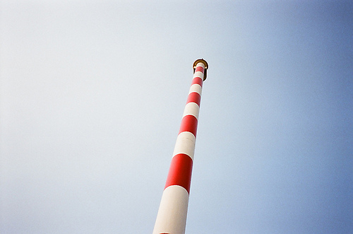 很勵(lì)志的正能量說(shuō)說(shuō)帶圖片 我有孤勇一腔起于星光止于他鄉(xiāng)14