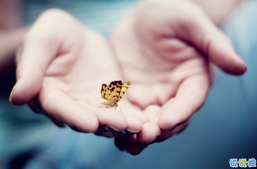 突然很懷念過(guò)去的說(shuō)說(shuō)內(nèi)心難受 真的很想很想一個(gè)人的說(shuō)說(shuō)15