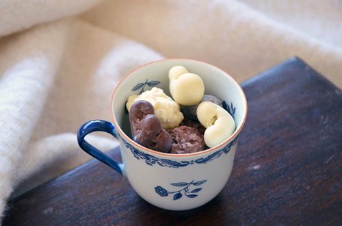 簡(jiǎn)單的一句話寫盡了傷感帶圖片 我不愿拿一生去等那句別來無恙7