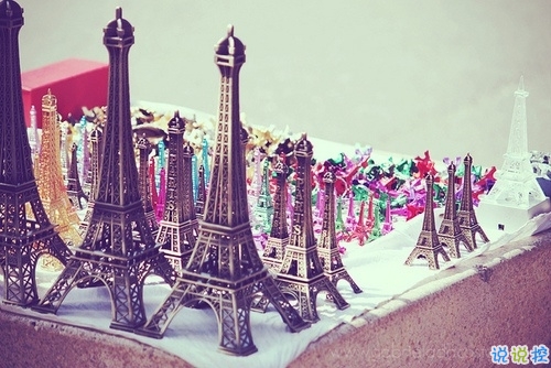 與愛情有關(guān)的朋友圈說說帶圖片 余生有你我好歡喜10