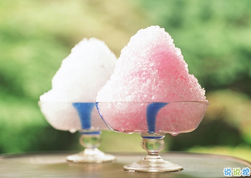 那些和青春夏天有關(guān)的唯美簡(jiǎn)單小清新圖片句子 陽(yáng)光傾落風(fēng)雨都不舍7