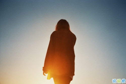 痛到心碎的傷感說說配圖 生活很現(xiàn)實的傷感說說2