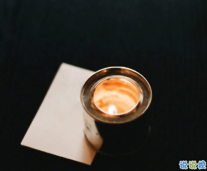 簡(jiǎn)短的帶唯美的說活帶圖片 簡(jiǎn)單一句話說說表達(dá)心中的情感4