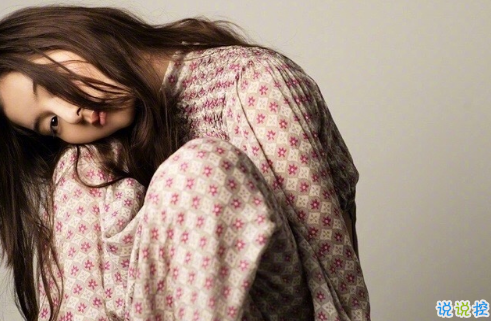 文字控圖片說說精選：希望你能越來越喜歡我，然后表現(xiàn)得明顯一點(diǎn)7