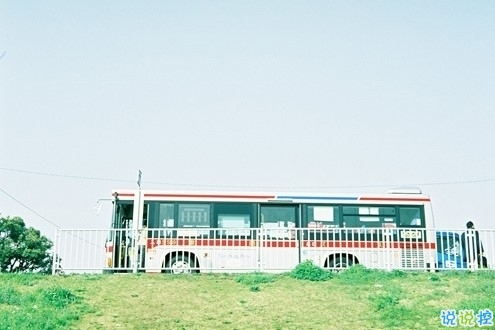 對愛一往情深的經典說說帶圖片 文藝愛情小短句表達愛意2