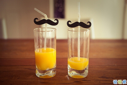 女生超拽霸氣說(shuō)說(shuō)配圖大全 現(xiàn)在最火的心酸短句帶圖片15