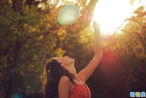 很有詩(shī)意的唯美說(shuō)說(shuō)帶圖片 精選長(zhǎng)句子說(shuō)說(shuō)一段話的唯美說(shuō)說(shuō)15