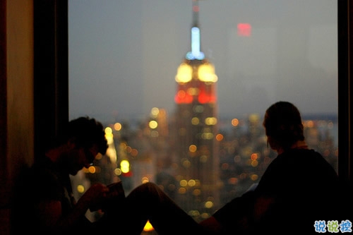 讓對(duì)方讀到就覺(jué)得心疼的傷感句子 一個(gè)人硬撐下去的傷感句子2