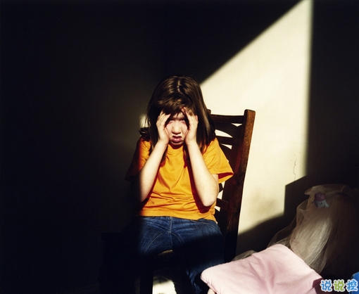 一個(gè)人有些孤獨(dú)的簡(jiǎn)單圖片說說 用一生時(shí)間與你話別6