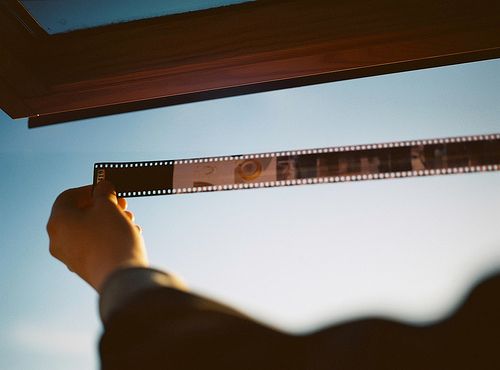 關(guān)于生活的有點(diǎn)傷感但很現(xiàn)實(shí)的圖片說(shuō)說(shuō) 哭也不會(huì)改變什么這個(gè)世界從來(lái)不會(huì)對(duì)任何人溫柔3