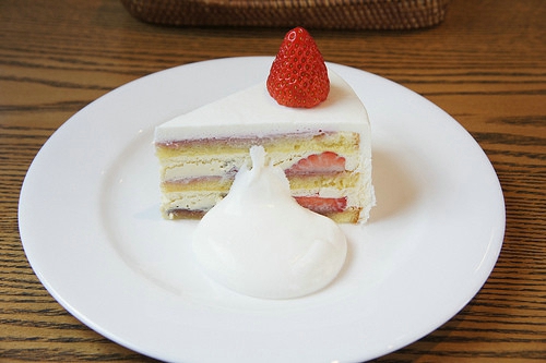 非常甜蜜的關(guān)于愛情的說說帶圖片 突然就覺得認(rèn)識你是件很美好的事情8