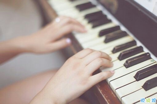 選擇放棄的傷感愛(ài)情說(shuō)說(shuō)帶圖片 描述對(duì)愛(ài)情感到無(wú)奈的說(shuō)說(shuō)11