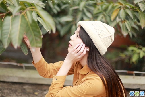 那些和青春夏天有關(guān)的唯美簡(jiǎn)單小清新圖片句子 陽(yáng)光傾落風(fēng)雨都不舍4