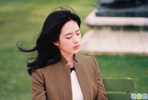 2018傷感愛情句子qq空間圖片說說精選 不打擾是我最后的溫柔10