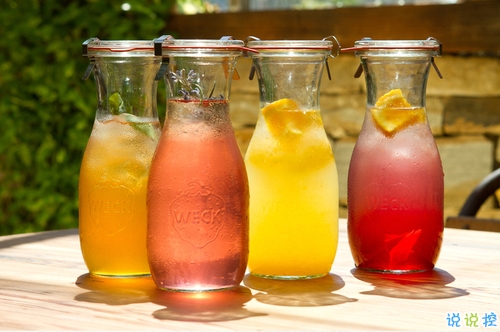 抖音最火的愛情句子簡短的 打動人的經典愛情說說1