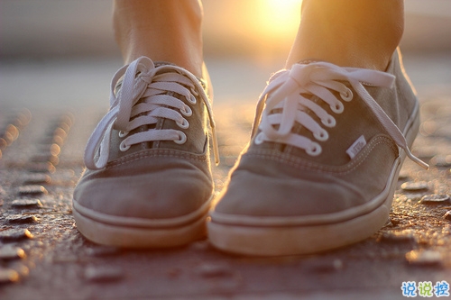 為明天而努力的勵(lì)志說(shuō)說(shuō)致自己 有關(guān)于積極奮斗的勵(lì)志說(shuō)說(shuō)共勉6