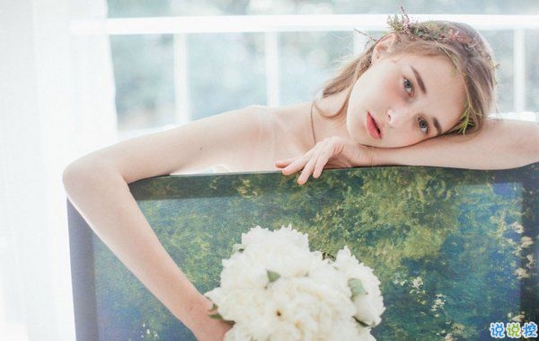 關(guān)于那些悄悄喜歡一個(gè)人的心情的心酸句子和圖片1