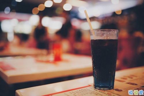 唯美詩意的說說帶圖片 我飲盡漁火明月秋色無邊10