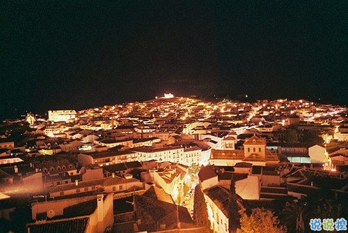 qq文字控愛(ài)情哲理說(shuō)說(shuō)帶圖片大全 路過(guò)了青春我們還剩下什么9