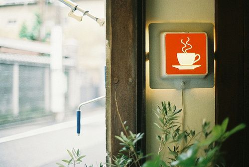 關(guān)于生活的有點(diǎn)傷感但很現(xiàn)實(shí)的圖片說(shuō)說(shuō) 哭也不會(huì)改變什么這個(gè)世界從來(lái)不會(huì)對(duì)任何人溫柔12