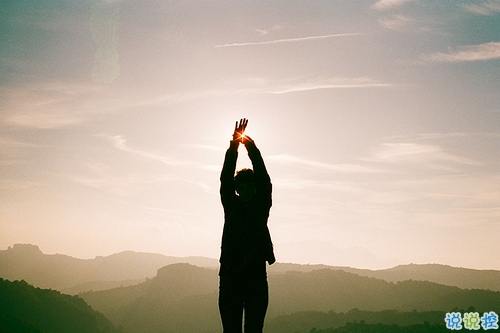 文字控最愛唯美詩意的圖片句子 所有的記憶都是潮濕的15