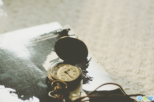 最新適合畢業(yè)季發(fā)的說說帶圖片 時光不老我們不散2