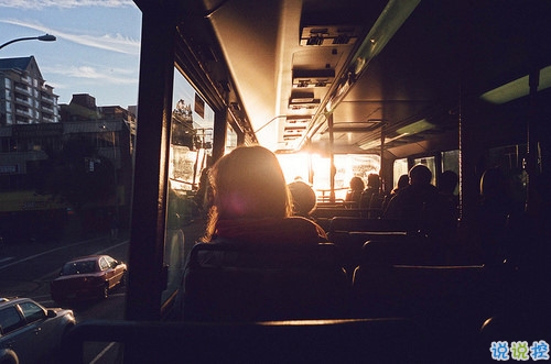 最新難過到心碎的傷感圖片說說 暗戀這場獨角戲4