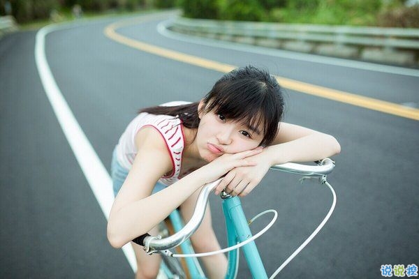 關(guān)于那些悄悄喜歡一個(gè)人的心情的心酸句子和圖片13