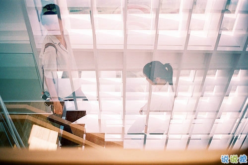 讓人撕心裂肺的唯美說說配圖 愛令人窒息的句子大全帶圖片1