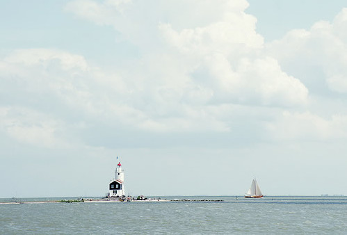 適合女生發(fā)說說的霸氣超拽個性說說帶圖片6