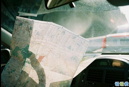 往事總是不眠不休的傷感說說 提起往事總是很傷感難過的說說2