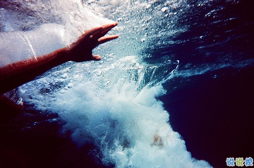 寫給愛情的那些經(jīng)典簡單有哲理的句子和圖片 嘿你好余生請多多指教6