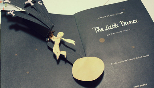 很勵(lì)志的正能量說(shuō)說(shuō)帶圖片 我有孤勇一腔起于星光止于他鄉(xiāng)1