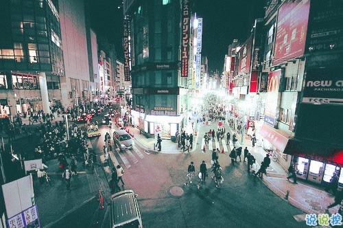 愛錯了人換來一身傷痕的說說大全 親身經(jīng)歷愛情得到的經(jīng)典傷感說說12