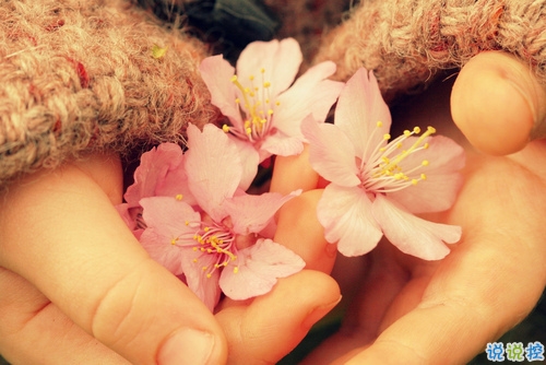 突然很懷念過(guò)去的說(shuō)說(shuō)內(nèi)心難受 真的很想很想一個(gè)人的說(shuō)說(shuō)12