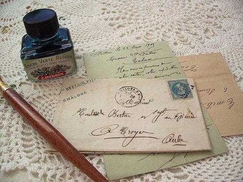 有詩(shī)意的簡(jiǎn)單但很有內(nèi)涵的說(shuō)說(shuō)帶圖片 躲過(guò)了爭(zhēng)吵決絕熬不過(guò)歲月漫長(zhǎng)4