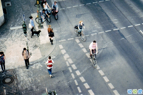 精辟犀利的愛情說說大全帶圖片 這些描寫愛情的句子太絕了13