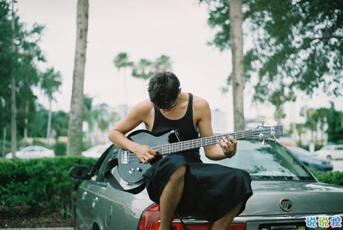 2018點(diǎn)贊最多的說(shuō)說(shuō)加圖片：速熱的人也速凍，熱鬧的人易散場(chǎng)7