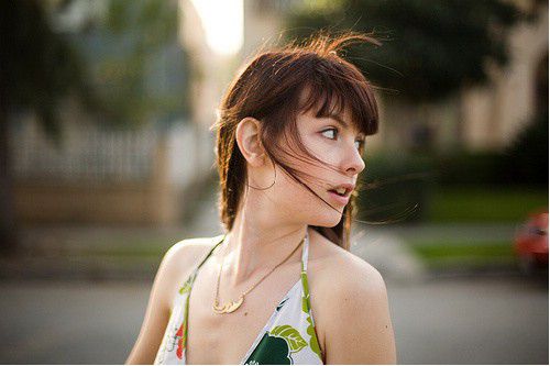 正能量心靈雞湯勵(lì)志說(shuō)說(shuō)帶圖片 崇高的理想就象生長(zhǎng)在高山上的鮮花16